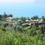 George House Faralya