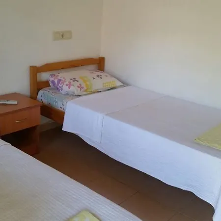 Bed & Breakfast George House *