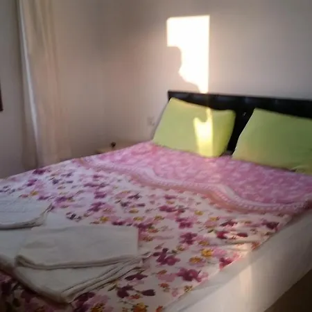 Bed & Breakfast George House *