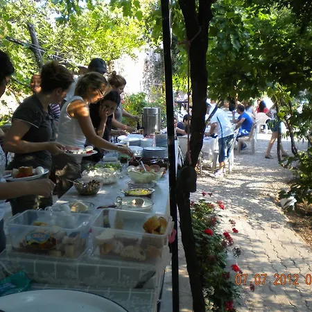 George House Bed & Breakfast Faralya